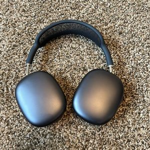 Apple AirPods Max, Space Gray.